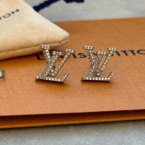 Louis Vuitton Crystal Earrings w receipt!